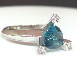 925/18kw Gold Trillion Cut CZ Modern Ring